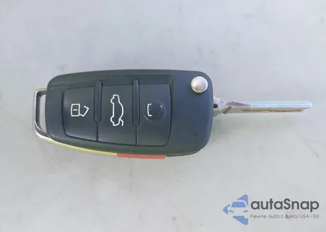 2015 Audi Q7 3.0T S Line Prestige z USA, uszkodzony, nr VIN WA1DGAFE8FD004086